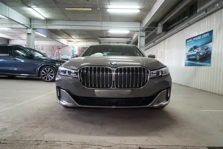 BMW · 7 Series