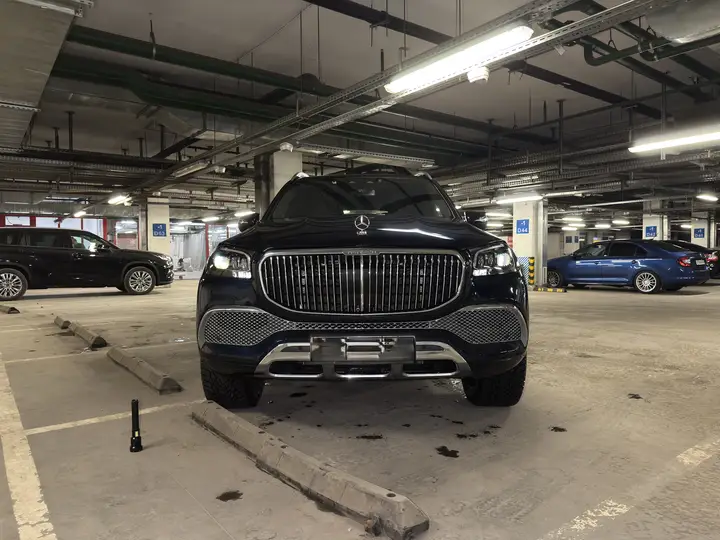 Mercedes-Benz · Mercedes-Maybach GLS