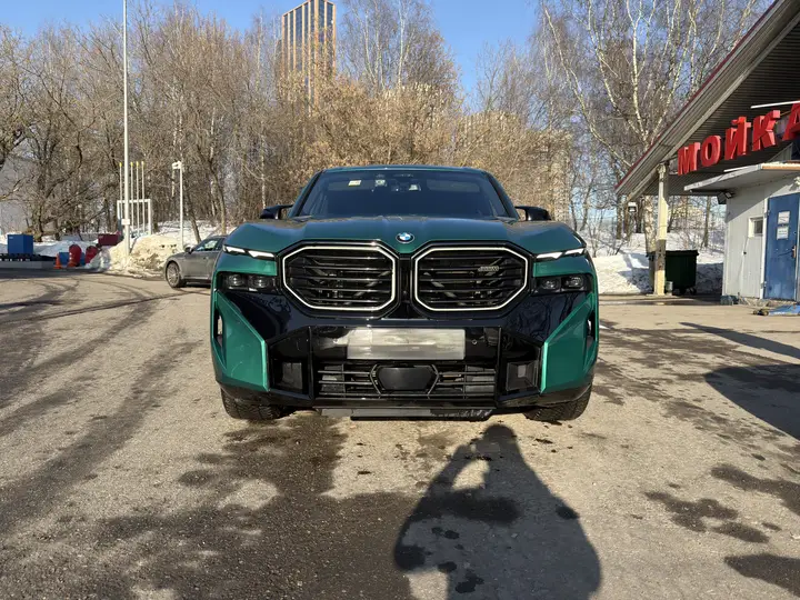 BMW · XM