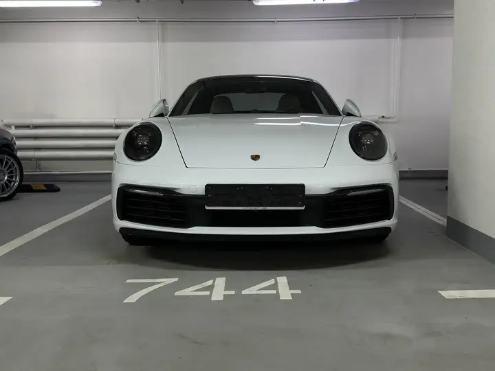 Porsche · 911 · 992