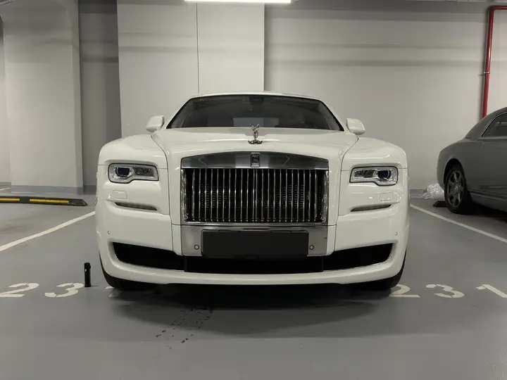 Rolls-Royce · Ghost