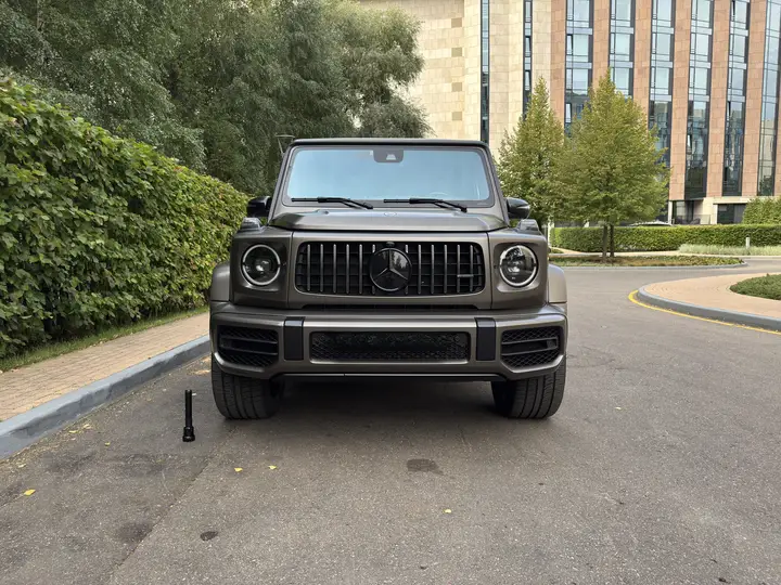 Mercedes-Benz · G-Class · 463 · G63