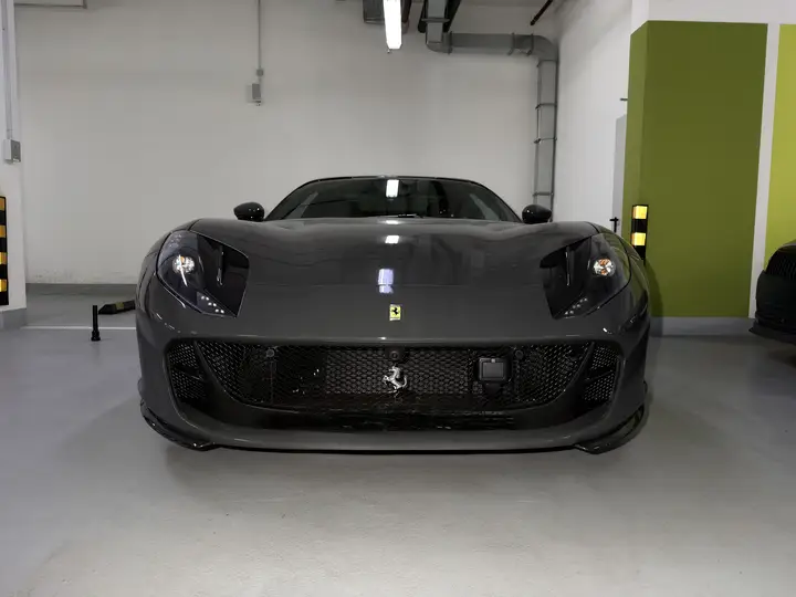 Ferrari · 812 · GTS