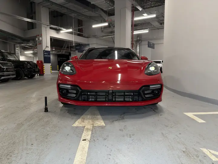 Porsche · Panamera · 971 · GTS