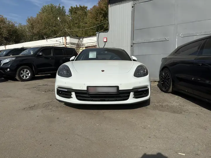 Porsche · Panamera · 971