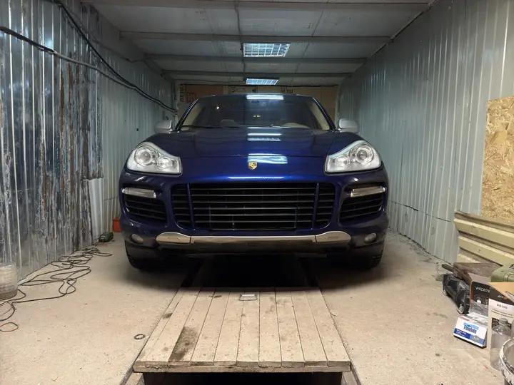 Porsche · Cayenne · 957 · Turbo