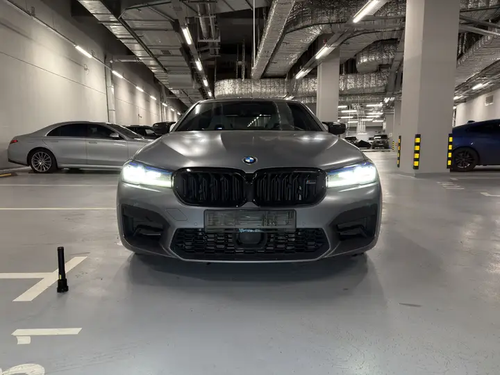 BMW · M5 · F90