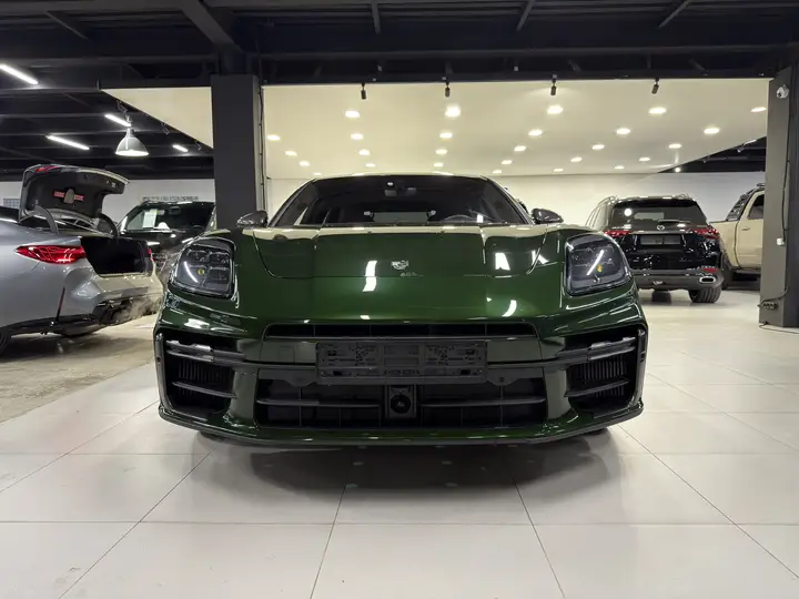 Porsche · Panamera · 976 · Turbo-e