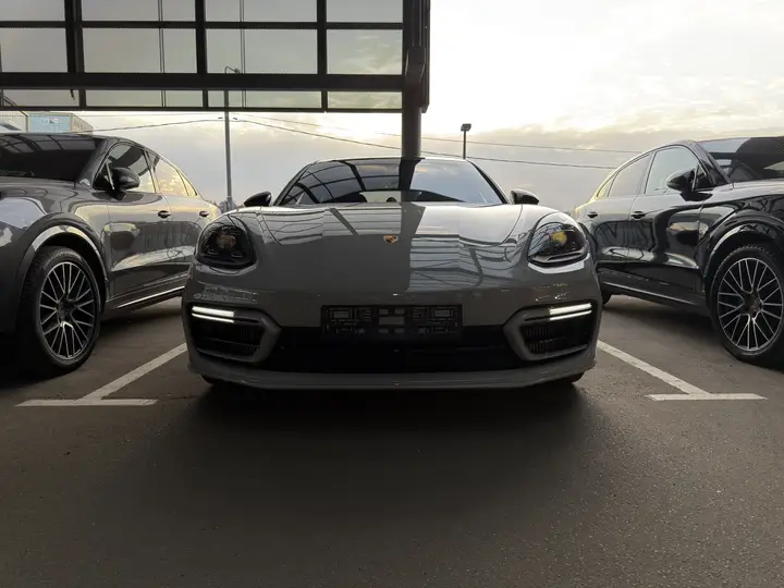 Porsche · Panamera · 971