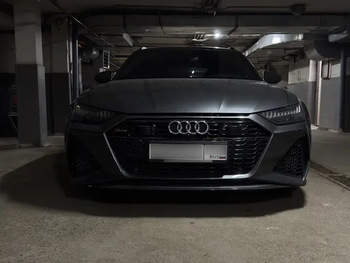 Audi quattro GmbH · RS6 · C8