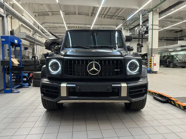 Mercedes-Benz · G-Class · 463 · G63