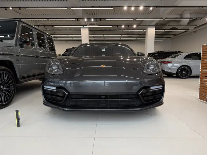 Porsche · Panamera · 971 · GTS