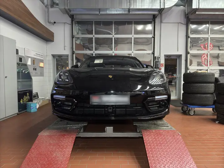 Porsche · Panamera · 971 · Turbo