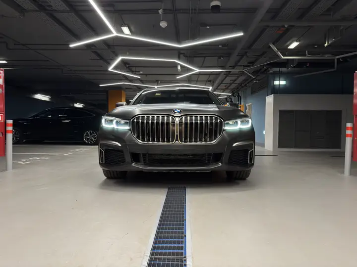BMW · 7 Series · 760i