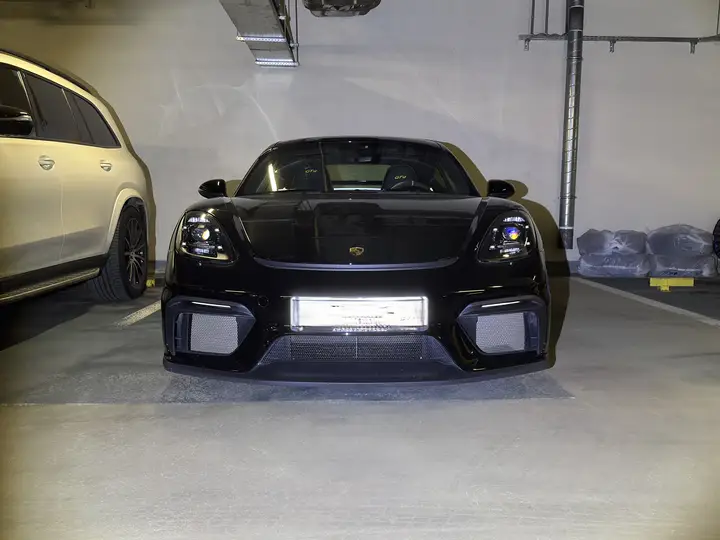 Porsche · Cayman · 982 · GT4