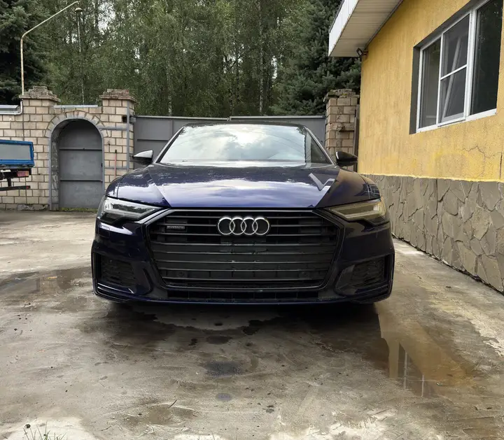Audi · A6 · C8