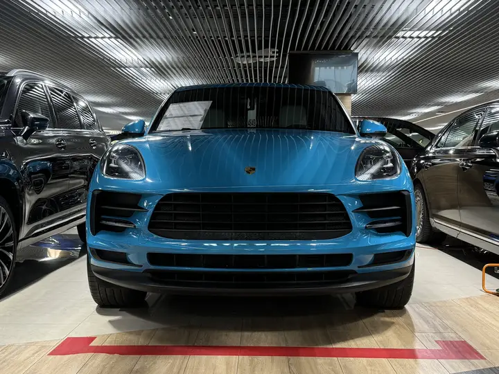 Porsche · Macan