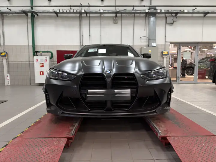 BMW · M4 · G82