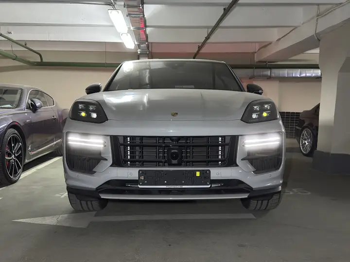 Porsche · Cayenne · E3 · Turbo GT