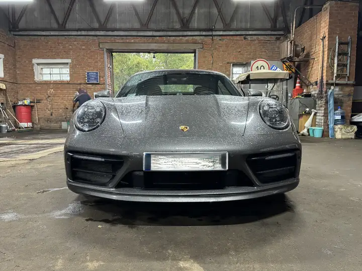 Porsche · 911 · 992
