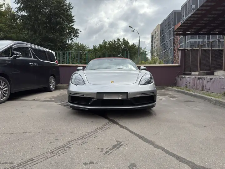 Porsche · Boxster · 982
