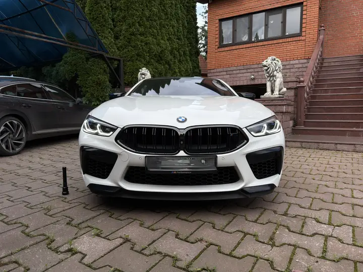 BMW · M8 · F92