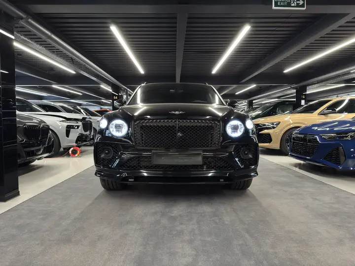 Bentley · Bentayga