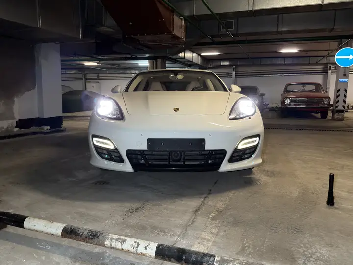 Porsche · Panamera · 970 · Turbo S