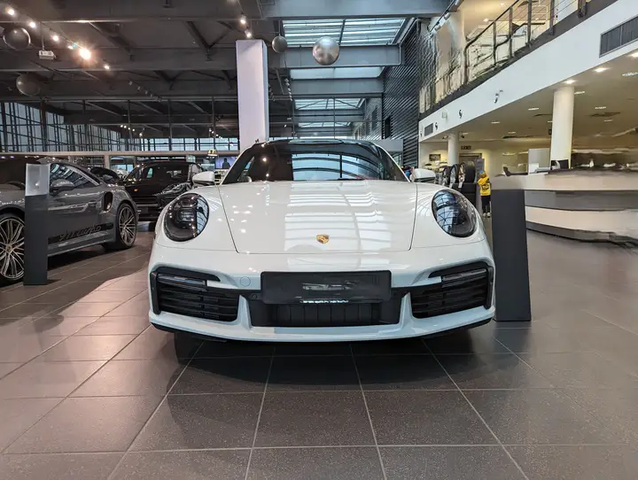 Porsche · 911 · 992 · Turbo