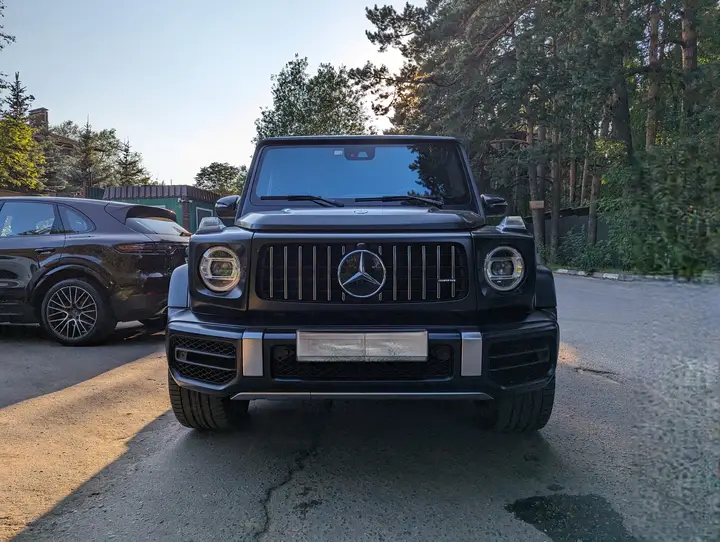 Mercedes-Benz · G-Class · 463 · G63