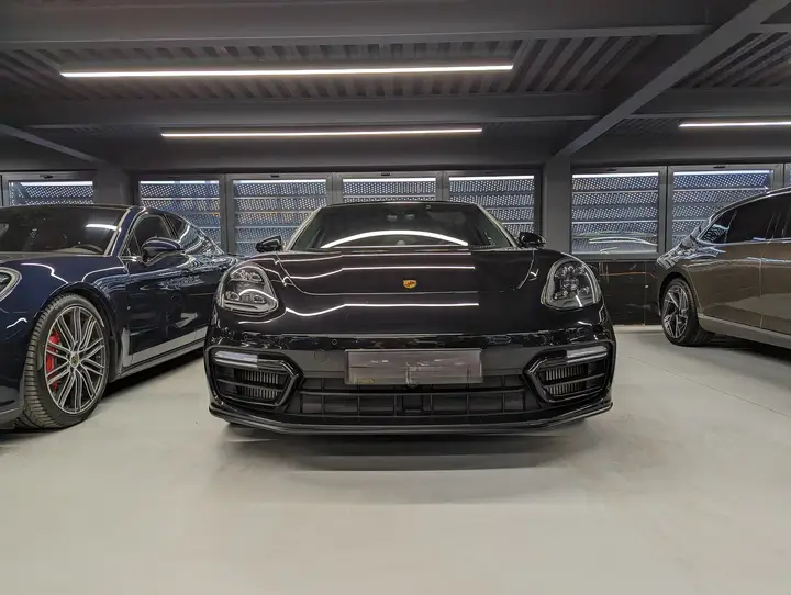 Porsche · Panamera · 971