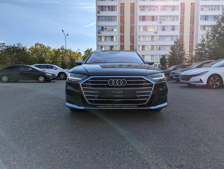 Audi quattro GmbH · S8 · D5