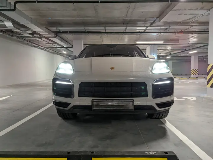Porsche · Cayenne · E3