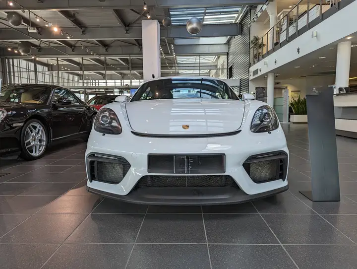 Porsche · Cayman · 982 · GT4