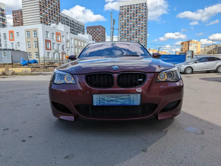 BMW · M5 · e60