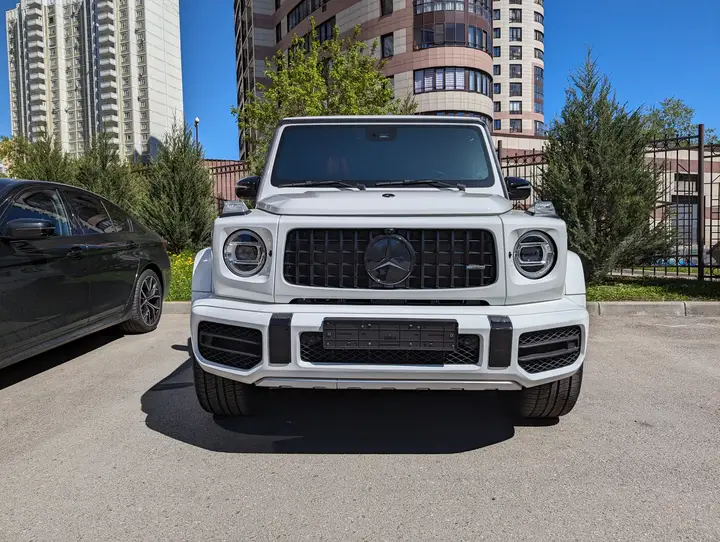 Mercedes-Benz · G-Class · 463 · G63
