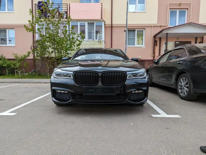 BMW · 7 Series